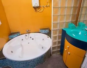 Hotel Vrindavan Retreat, Kochi